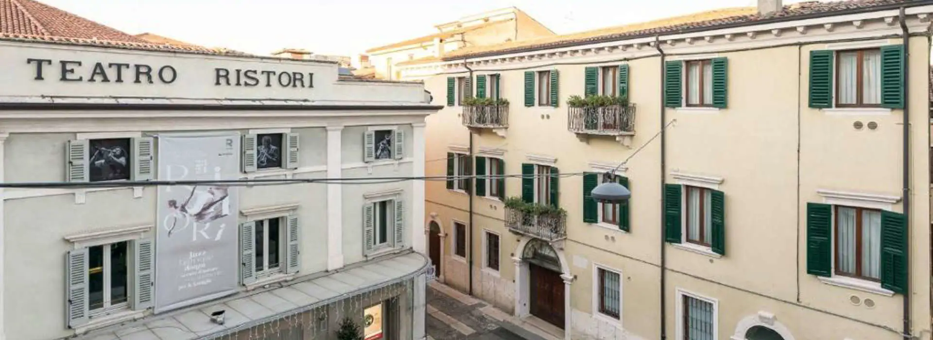 Palazzo Ristori Contatti